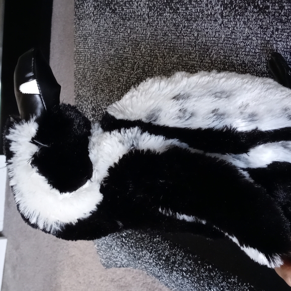 Penguin stuffed animal - Picture 2 of 8